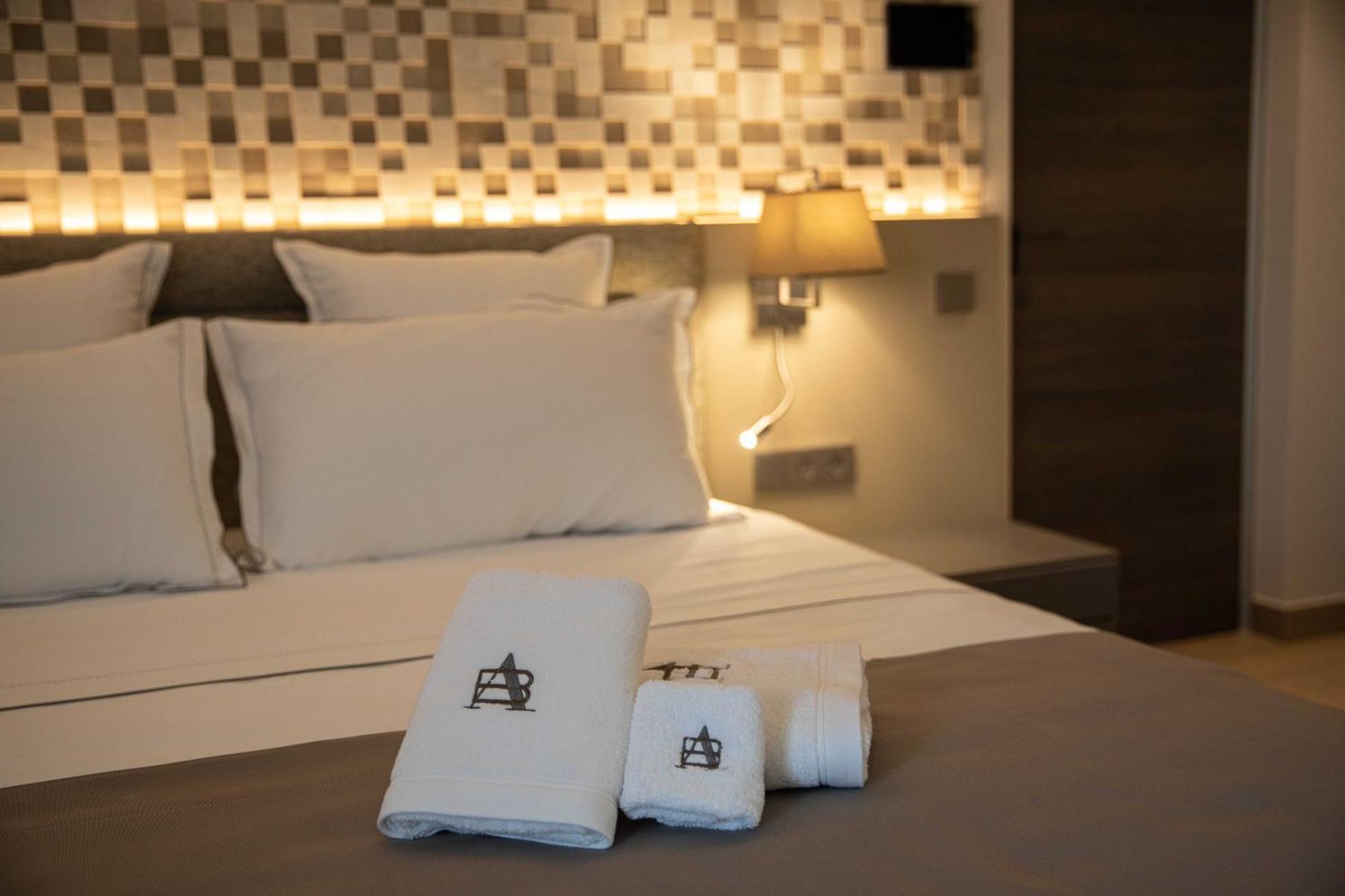 Ab Boutique Hotel - Adults Only Sant Vicenc de Montalt Ngoại thất bức ảnh